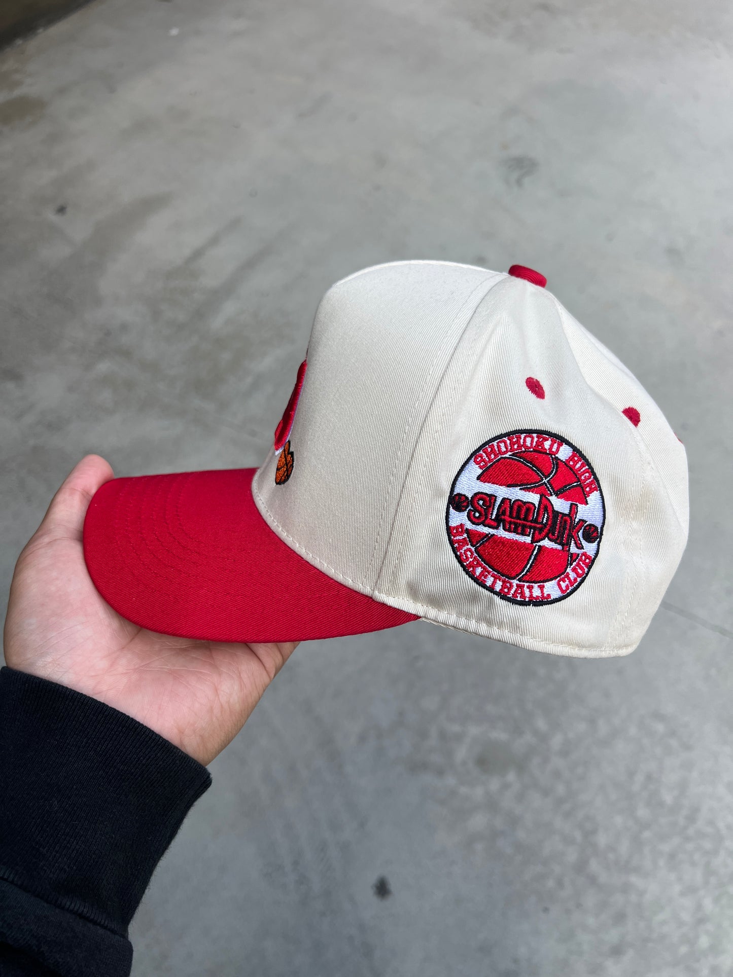 (CREAM/RED) "SD" <3 SNAPBACK